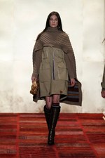 ロックスターのガールフレンドのような自由なプレッピースタイル - トミー ヒルフィガー 2011-12年秋冬ウィメンズコレクション｜写真13