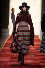 ロックスターのガールフレンドのような自由なプレッピースタイル - トミー ヒルフィガー 2011-12年秋冬ウィメンズコレクション｜写真15