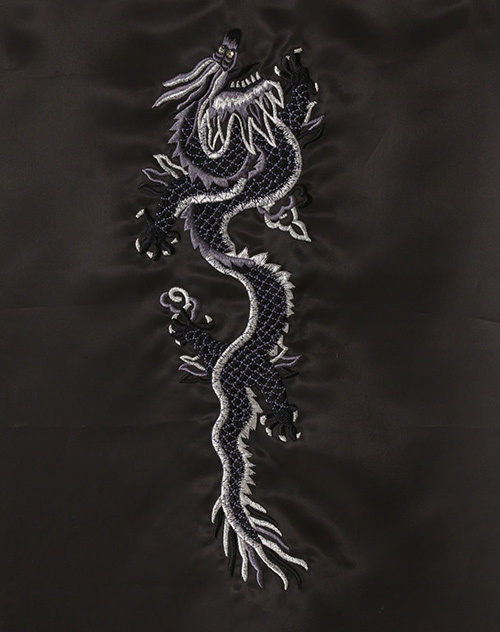 ヴィヴィアン タムがリバーシブルブルゾンの特別受注会を開催 - パンダ・ドラゴンなどの刺繍も｜写真14