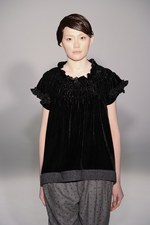 アイリッシュボーイから進化した、柔らかく温かい女性らしさ - スナオクワハラの2011年秋冬コレクション｜写真10