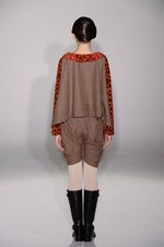 アイリッシュボーイから進化した、柔らかく温かい女性らしさ - スナオクワハラの2011年秋冬コレクション｜写真37