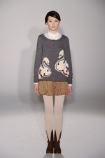 アイリッシュボーイから進化した、柔らかく温かい女性らしさ - スナオクワハラの2011年秋冬コレクション｜写真51