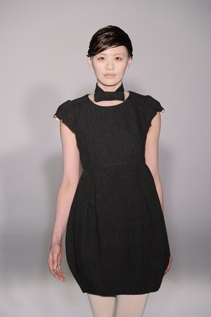 アイリッシュボーイから進化した、柔らかく温かい女性らしさ - スナオクワハラの2011年秋冬コレクション｜写真2