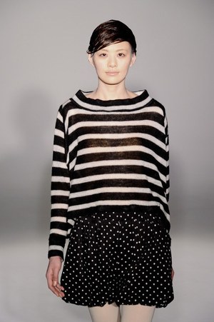 アイリッシュボーイから進化した、柔らかく温かい女性らしさ - スナオクワハラの2011年秋冬コレクション｜写真32