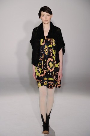 アイリッシュボーイから進化した、柔らかく温かい女性らしさ - スナオクワハラの2011年秋冬コレクション｜写真45