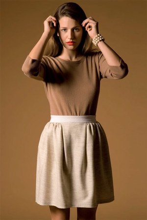 パリジェンヌのワードローブを意識したMAISON KITSUNÉ(メゾン キツネ)の2011-12年秋冬ウィメンズコレクション｜写真4