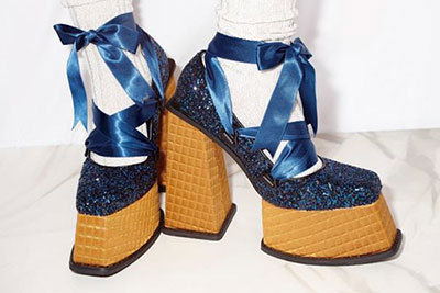 クラシック音楽｜パメオ ポーズ 2016年春コレクションのシューズ＆アクセサリー、ピアノの鍵盤をイメージ