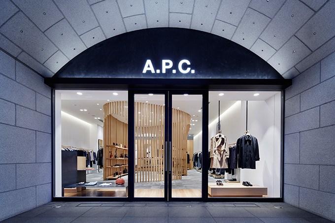 A.P.C.京都が移転リニューアルオープン - メンズ＆レディースコレクションに加え雑貨も展開｜写真1