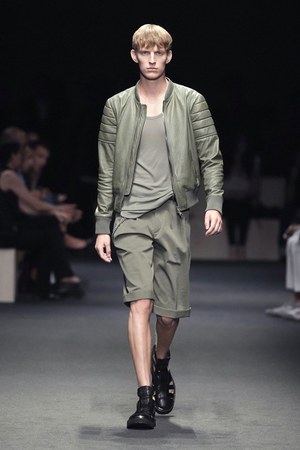 ニール バレット(Neil Barrett) ハイブリッド｜写真11