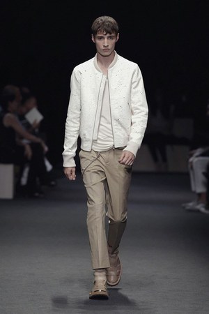 ニール バレット(Neil Barrett) ハイブリッド｜写真22