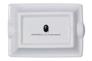 ア ベイシング エイプとフューチュラがコラボ、カモフラージュ柄×グラフィックのフーディやTシャツ｜写真8