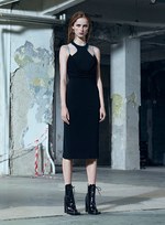 ヴェルサーチ 2016年プレフォールコレクション - 女性たちの心を豊かにするモダンワードローブ｜写真14