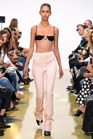 JW アンダーソン(JW Anderson) 2016年春夏ウィメンズコレクション  - 写真1