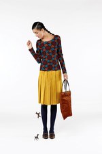 ルイス・バラガン建築のような鮮やかな色と柄で構成されたPLEATS PLEASE ISSEY MIYAKE AUTUMN WINTER 2011コレクション｜写真32