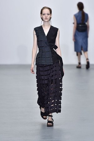 レイバーン(RÆBURN) 2016年春夏ウィメンズコレクション  - 写真15