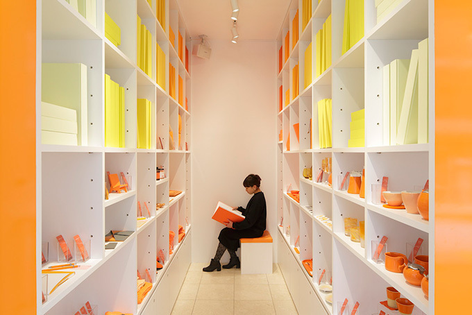 写真43 44 カラフルな雑貨専門店 カラジー 表参道に誕生 全商品をオレンジ ピンク 緑 青の4色で展開 ファッションプレス