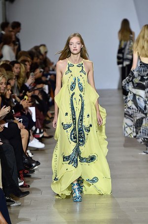 アントニオ ベラルディ(Antonio Berardi) 2015-16年秋冬ウィメンズコレクション  - 写真17