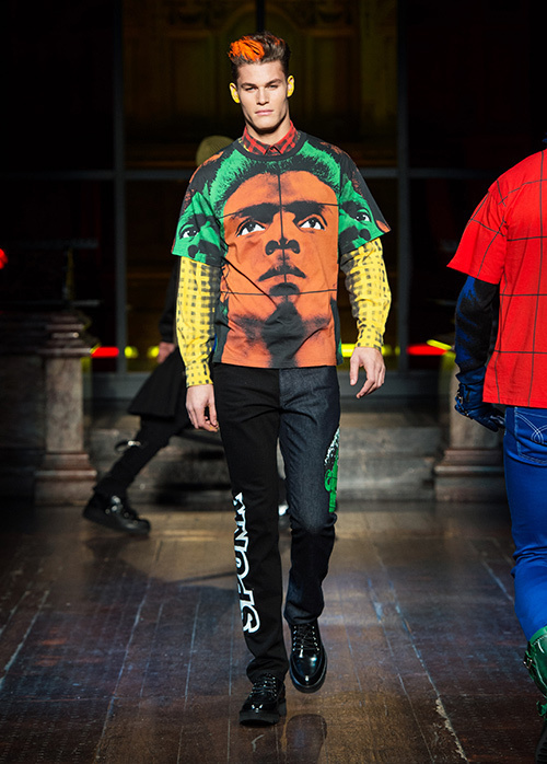 モスキーノ 2016-17年秋冬メンズコレクション - 服がキャンバス!?2Dアートを3Dに変化 | 写真