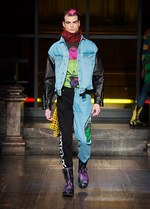 モスキーノ 2016-17年秋冬メンズコレクション - 服がキャンバス!?2Dアートを3Dに変化｜写真21