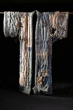 まとふ(matohu), ケイスケ カンダ(keisuke kanda), リトゥンアフターワーズ(writtenafterwards) BOROの美学ー野良着と現代ファッション｜写真4