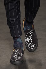 ヴィヴィアン・ウエストウッド マン 2016年秋冬コレクション - 男性的なフェミニン｜写真21