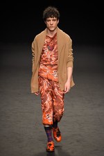 ヴィヴィアン・ウエストウッド マン 2016年秋冬コレクション - 男性的なフェミニン｜写真37