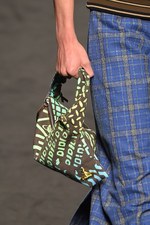 ヴィヴィアン・ウエストウッド マン 2016年秋冬コレクション - 男性的なフェミニン｜写真47