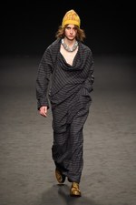 ヴィヴィアン・ウエストウッド マン 2016年秋冬コレクション - 男性的なフェミニン｜写真52