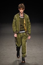 ヴィヴィアン・ウエストウッド マン 2016年秋冬コレクション - 男性的なフェミニン｜写真60