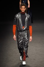 ヴィヴィアン・ウエストウッド マン 2016年秋冬コレクション - 男性的なフェミニン｜写真73