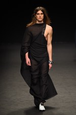 ヴィヴィアン・ウエストウッド マン 2016年秋冬コレクション - 男性的なフェミニン｜写真77