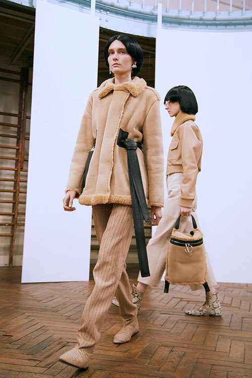 アクネ ストゥディオズ 2016年プレフォール<span>コレクション</span> - 写真3