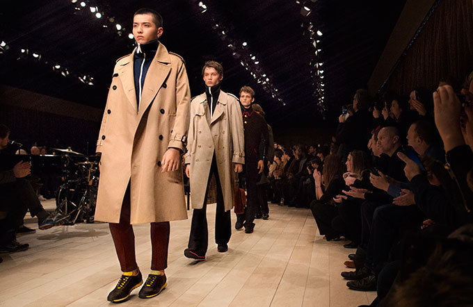バーバリー 2016-17年秋冬 <span>コレクション</span> - 写真44