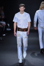 カルバン・クライン コレクション 2016年秋メンズコレクション - メタルカラーで男性らしい官能を｜写真11