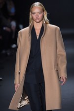 カルバン・クライン コレクション 2016年秋メンズコレクション - メタルカラーで男性らしい官能を｜写真28