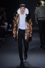 カルバン・クライン コレクション 2016年秋メンズコレクション - メタルカラーで男性らしい官能を｜写真71