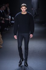 カルバン・クライン コレクション 2016年秋メンズコレクション - メタルカラーで男性らしい官能を｜写真79