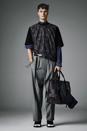 クリストファー ケイン(Christopher Kane) 2016-17年秋冬 メンズコレクション  - 写真18