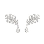 シャネルの新作ファインジュエリー、カメリアの花やコメットをデザインしたリングやネックレス｜写真9