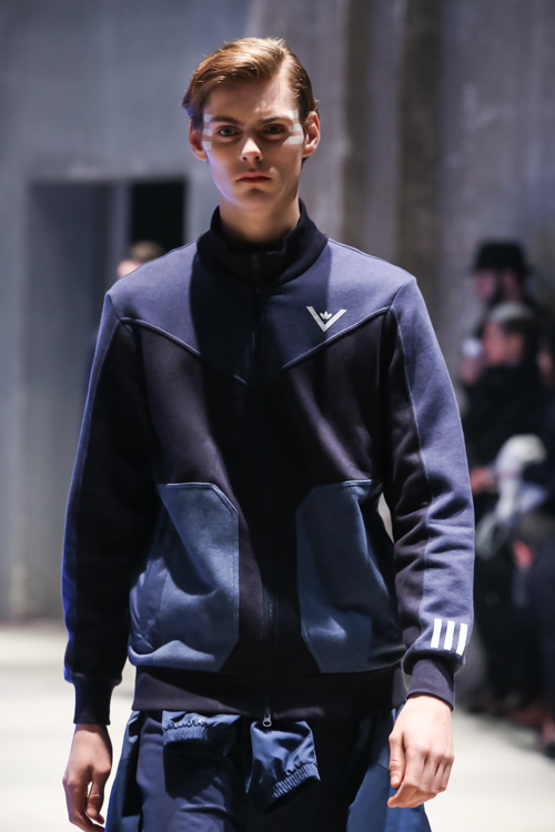 アディダス オリジナルス バイ ホワイトマウンテニアリング(adidas