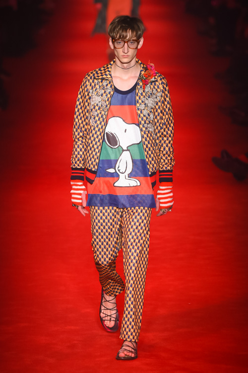 グッチ(GUCCI) 2016-17年秋冬 ウィメンズ&メンズコレクション - ファッションプレス