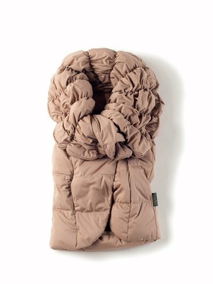 軽くてスタイリッシュなYOSOOU(粧う)のダウンウェア｜写真22