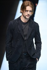 ジョルジオ アルマーニ 2016-17年秋冬メンズコレクション - 様々な紺で作るエフォートレス｜写真79