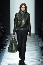 ボッテガ・ヴェネタ 2016-17年秋冬メンズコレクション - 美しいシルエットで綴る優雅さ｜写真25