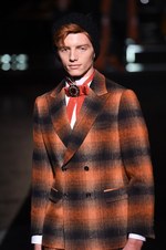 ダックス 2016年秋冬メンズコレクション - 深夜に現れる英国紳士が、美しいニットウェアで遊んで｜写真22