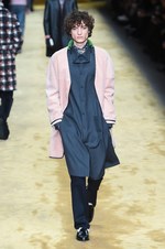 フェンディ 2016年秋冬メンズコレクション - アットホームな空間で心地よいほど贅沢に｜写真31