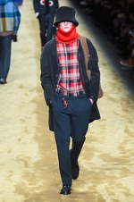 フェンディ 2016年秋冬メンズコレクション - アットホームな空間で心地よいほど贅沢に｜写真51