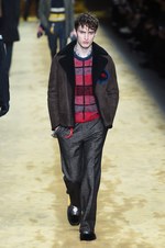 フェンディ 2016年秋冬メンズコレクション - アットホームな空間で心地よいほど贅沢に｜写真57