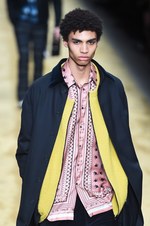 フェンディ 2016年秋冬メンズコレクション - アットホームな空間で心地よいほど贅沢に｜写真74