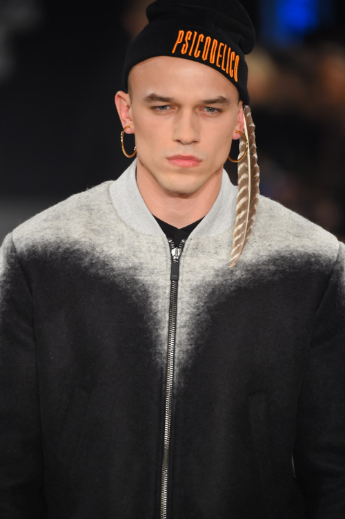 マルセロ・ブロン カウンティ・オブ・ミラン(MARCELO BURLON COUNTY OF MILAN) 2016-17年秋冬 ウィメンズ&メンズコレクション  - 写真17